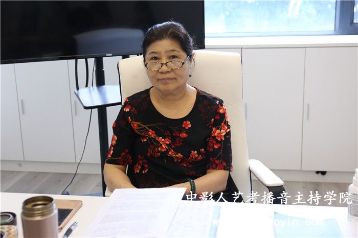 即興評述話題
