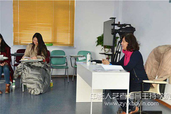 中影人播音主持培訓課堂