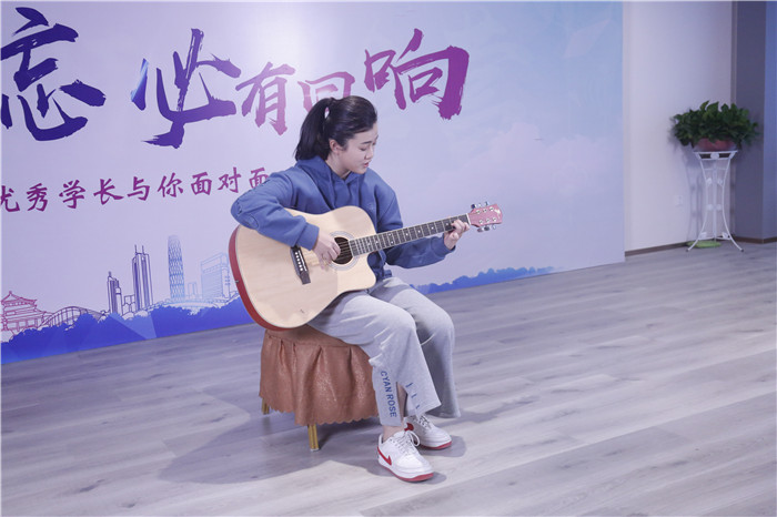 模擬主持