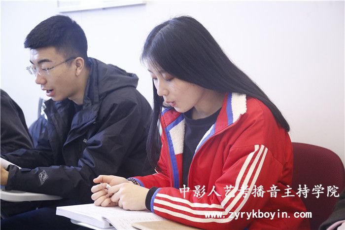 模擬主持