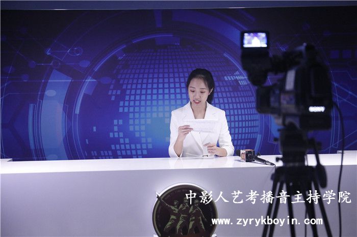 模擬主持