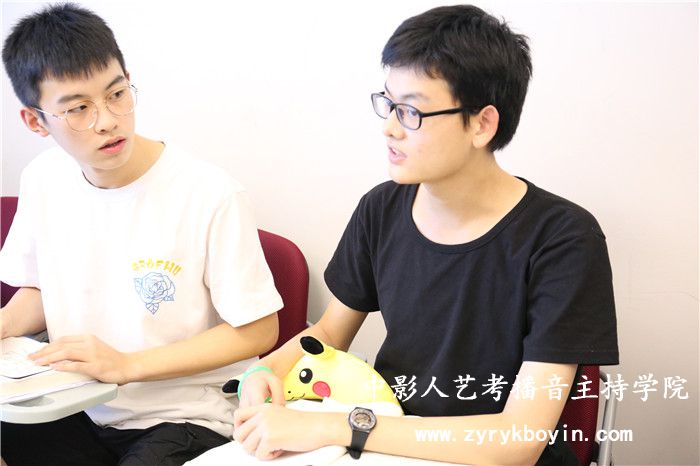 文藝作品演播