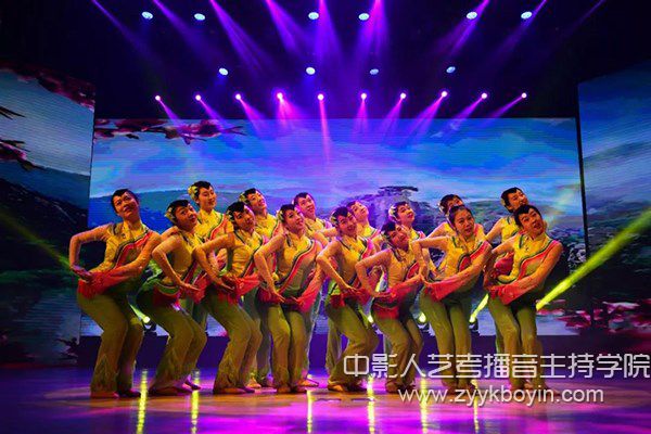 山東藝術學院與曲阜師范大學新年聯(lián)歡晚會上的節(jié)目