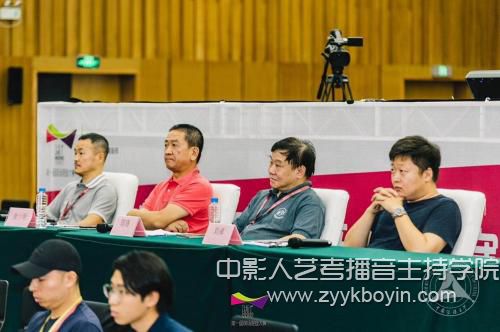 第一屆現(xiàn)場混音大賽評委.jpg