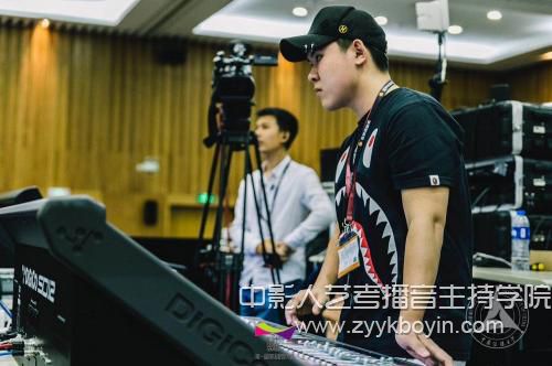 第一屆現(xiàn)場混音大賽.jpg