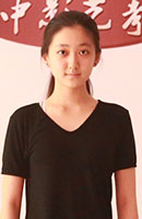 孔露萱